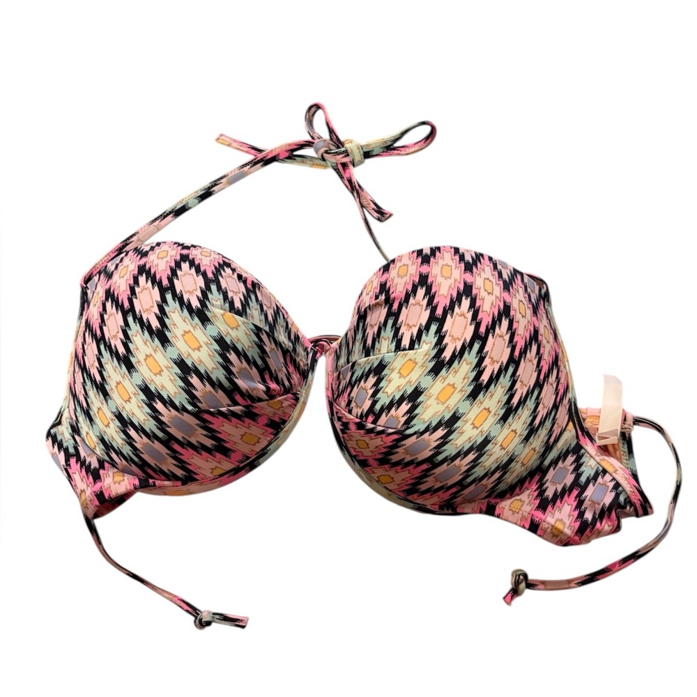 VICTORIA’S SECRET Ikat Foil The Fabulous Underwire Push-Up bikini top. Excellent